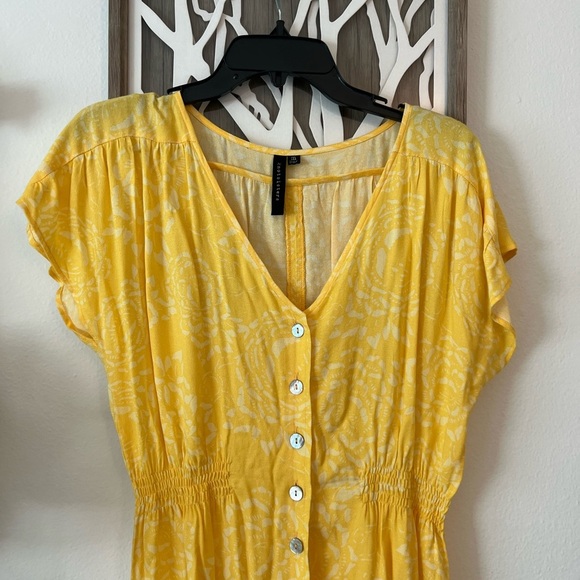 Women’s Yellow Button Up Dress Size M - Picture 4 of 7